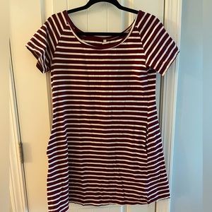 Size small t shirt dress with pockets